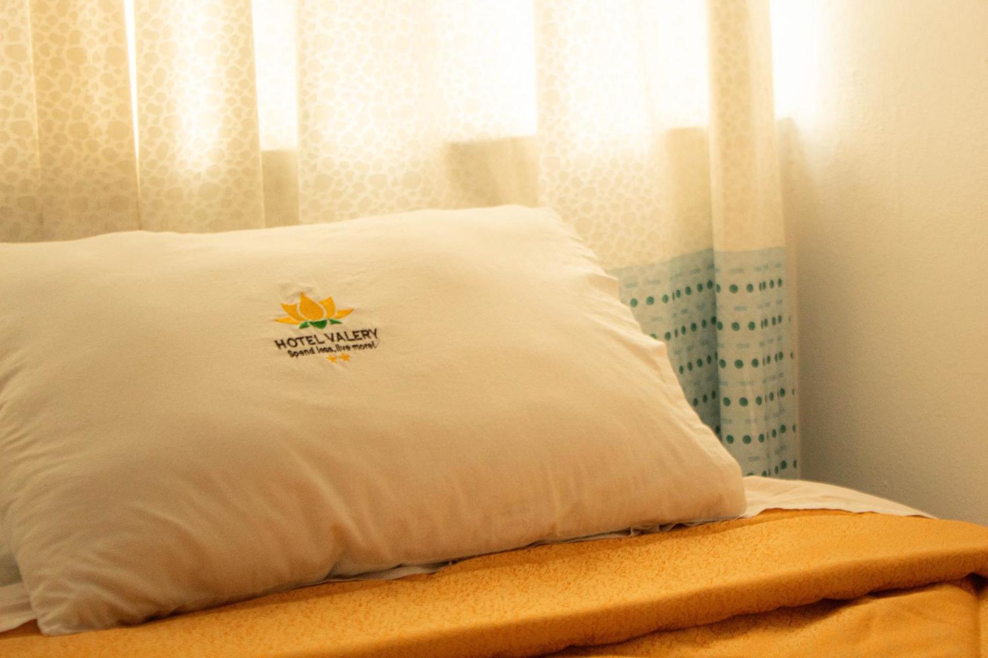 Hotel Valery 2 Estrellas 와라스 외부 사진