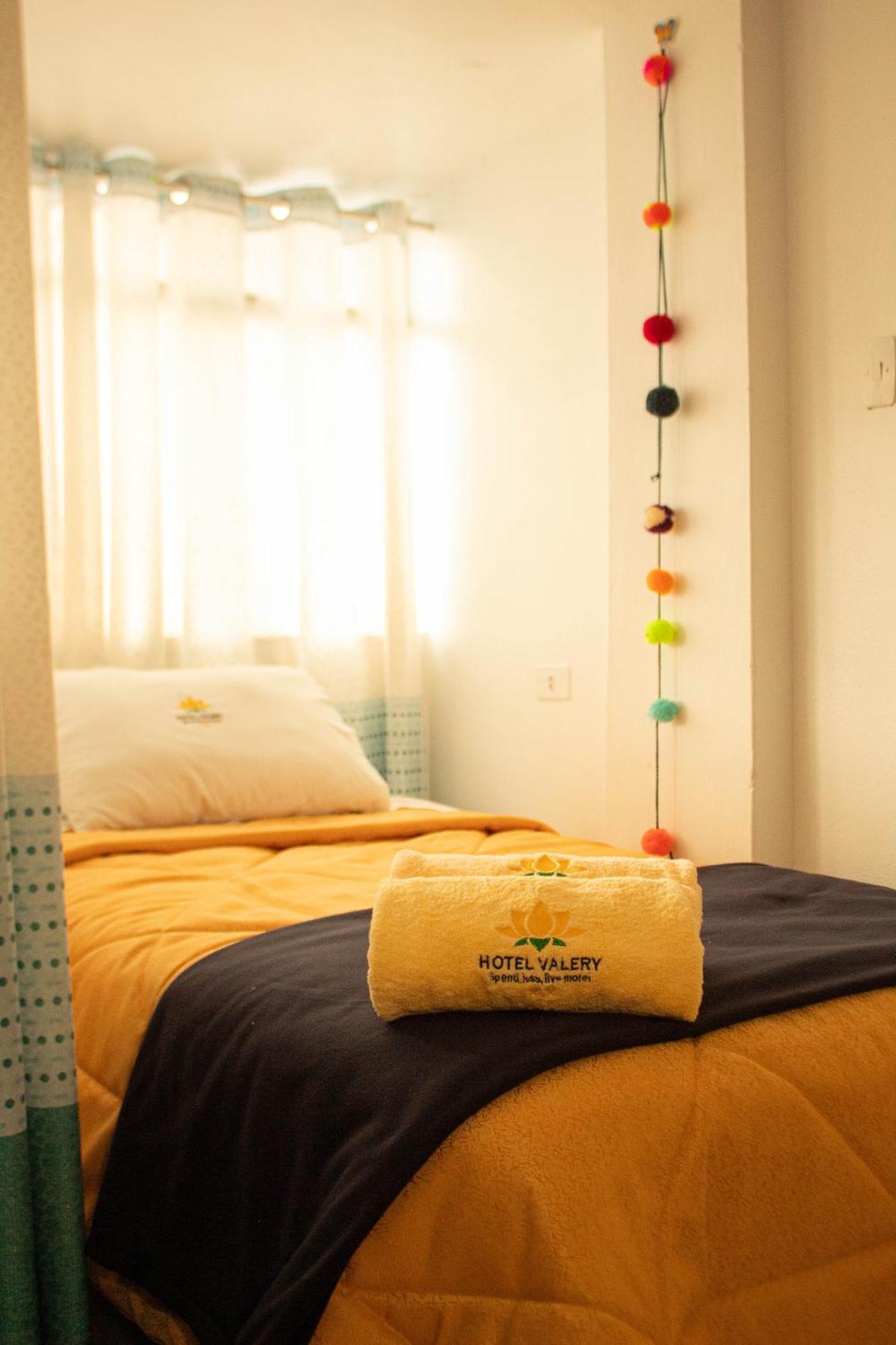 Hotel Valery 2 Estrellas 와라스 외부 사진